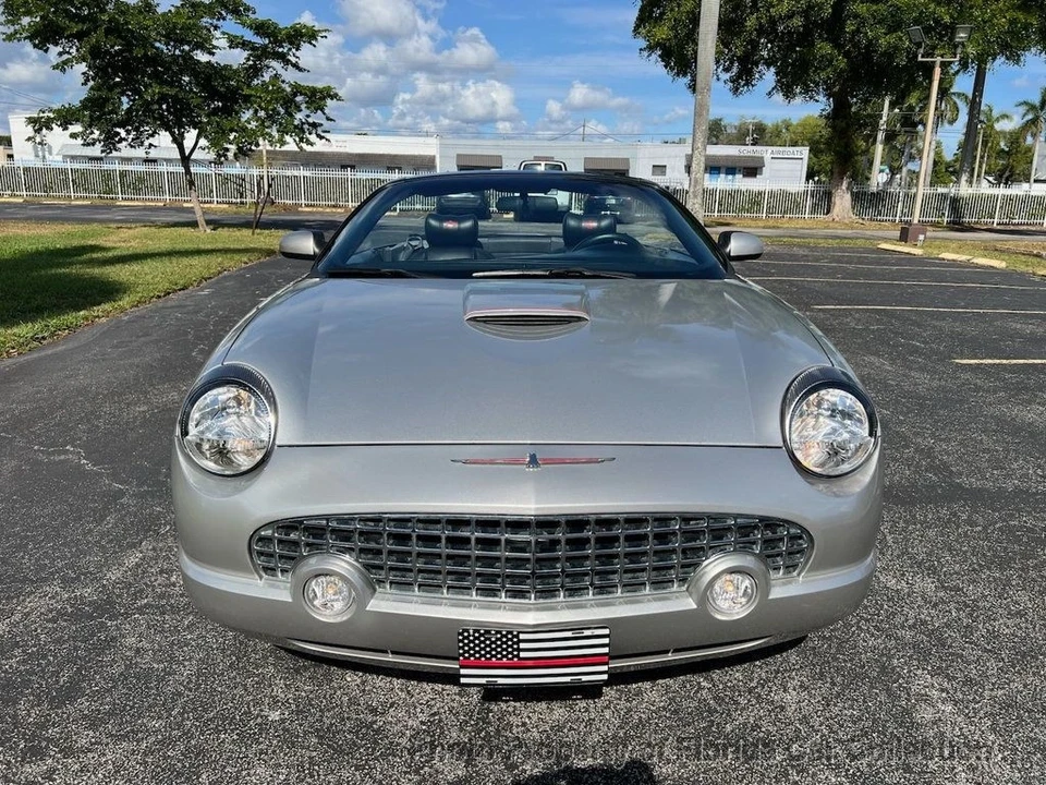 2004 Ford Thunderbird 11th Gen - Image 5 of 12