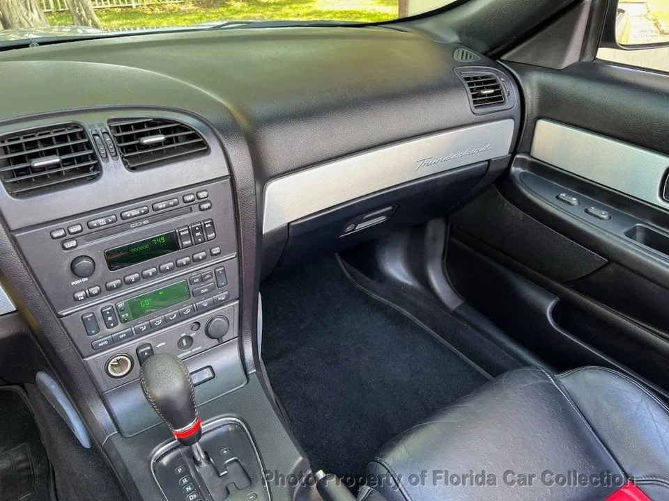 2004 Ford Thunderbird 11th Gen - Image 8 of 12