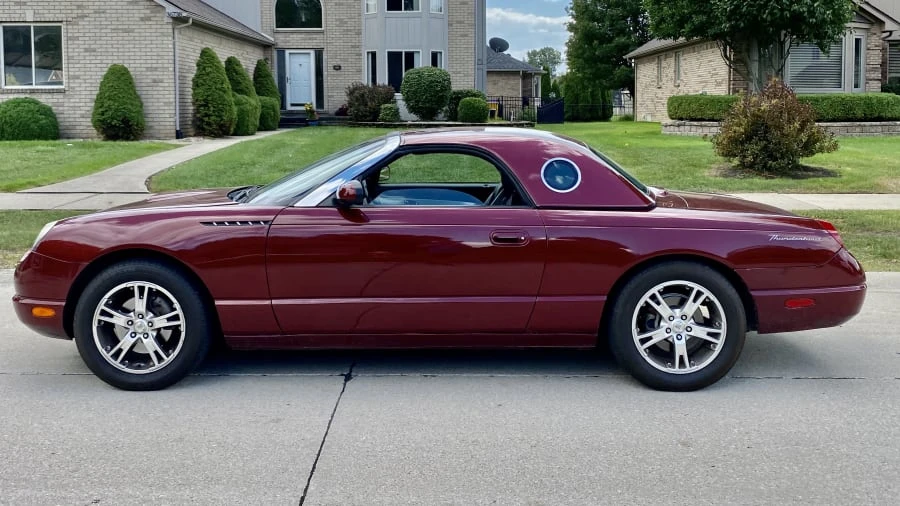 2004 Ford Thunderbird 11th Gen - Image 2 of 13