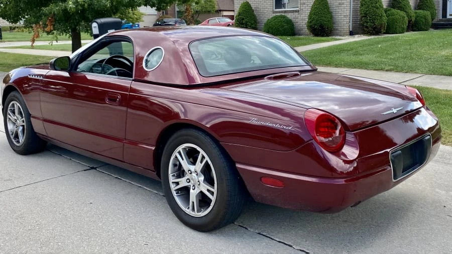 2004 Ford Thunderbird 11th Gen - Image 10 of 13
