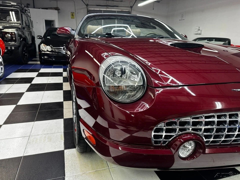 2004 Ford Thunderbird 11th Gen - Image 3 of 21