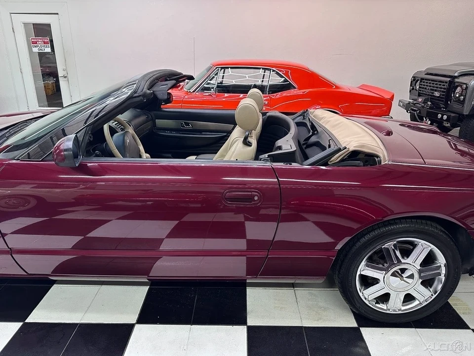 2004 Ford Thunderbird 11th Gen - Image 12 of 21