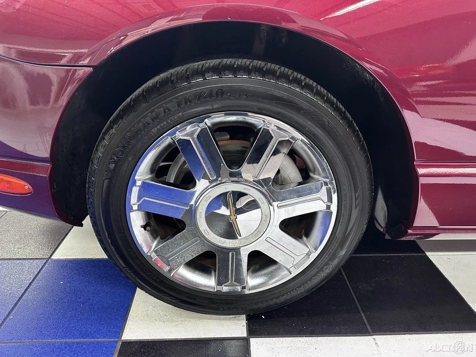 2004 Ford Thunderbird 11th Gen - Image 10 of 21