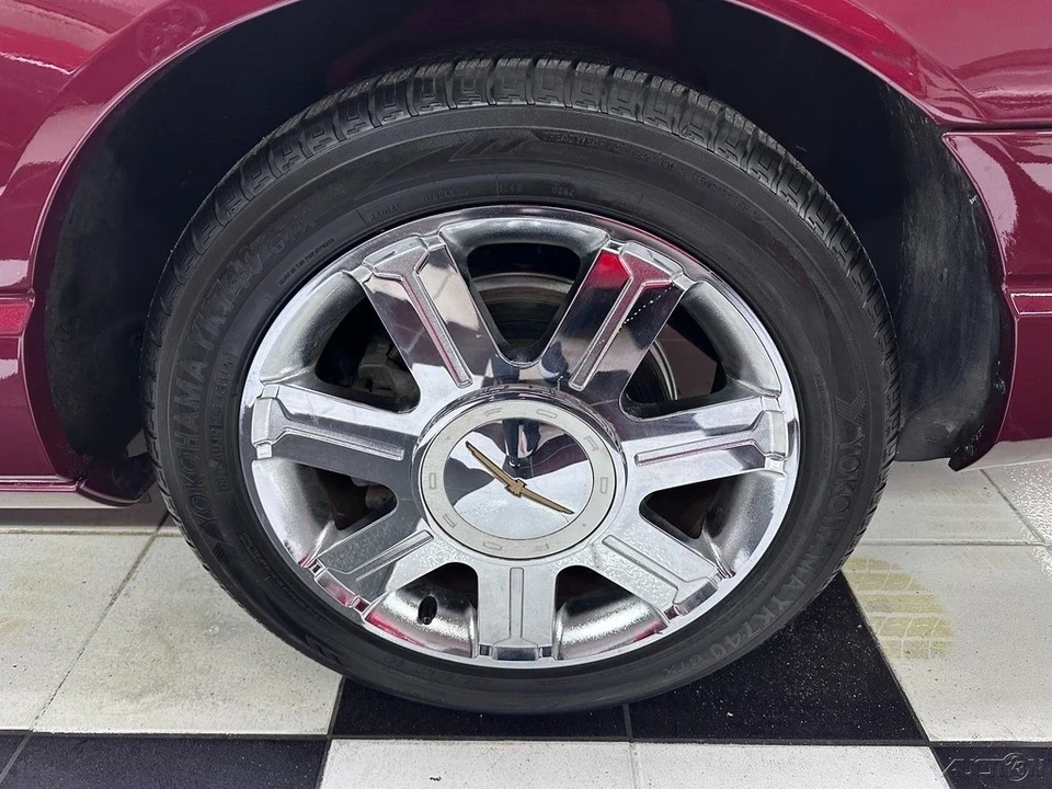 2004 Ford Thunderbird 11th Gen - Image 15 of 21