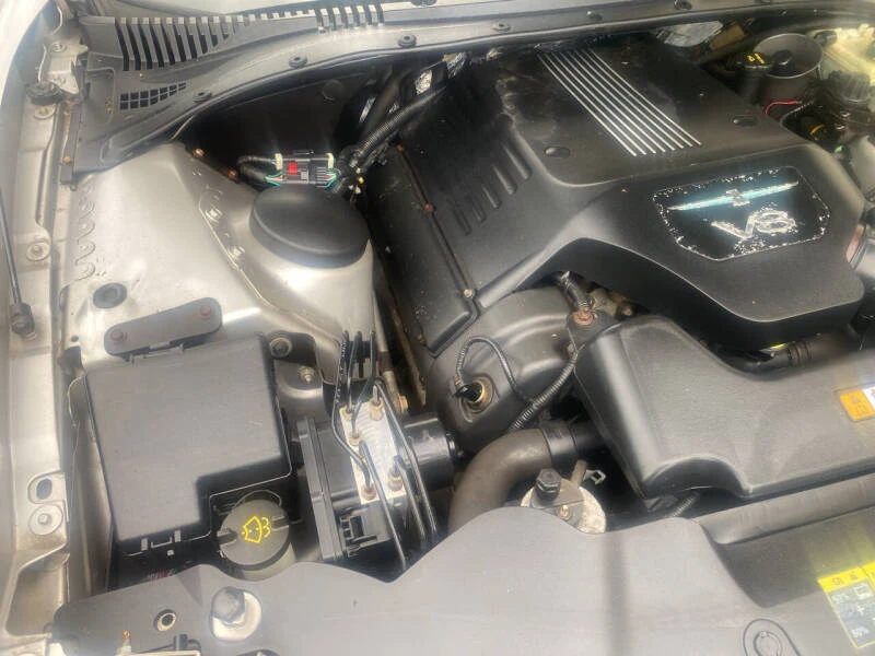 2004 Ford Thunderbird 11th Gen - Image 18 of 28