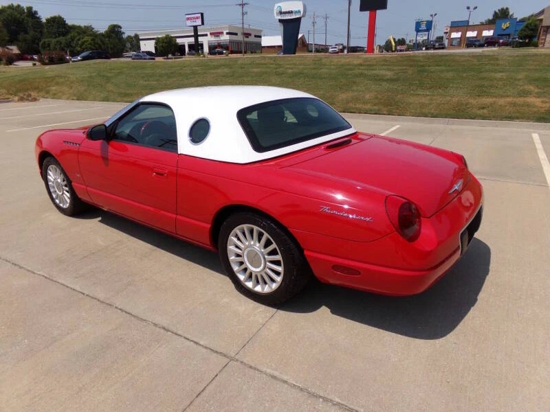 2004 Ford Thunderbird 11th Gen - Image 28 of 31