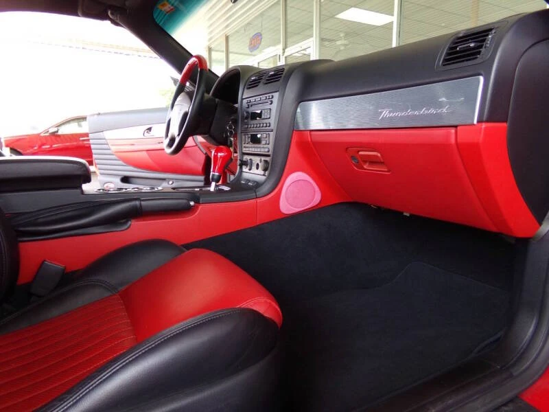 2004 Ford Thunderbird 11th Gen - Image 23 of 31