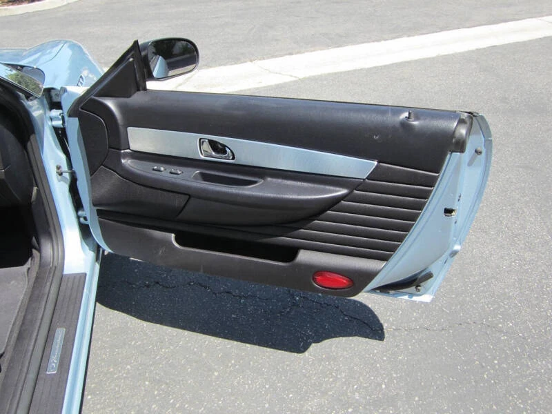 2004 Ford Thunderbird 11th Gen - Image 25 of 31