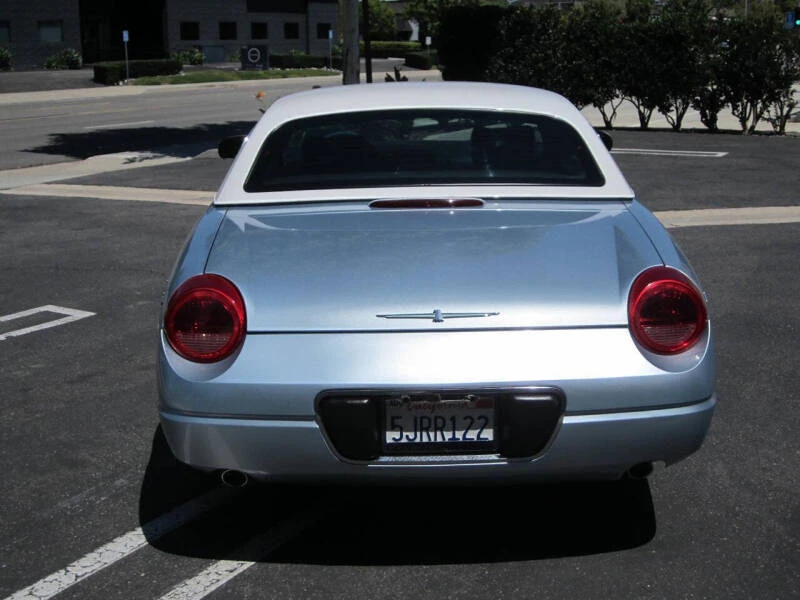 2004 Ford Thunderbird 11th Gen - Image 5 of 31