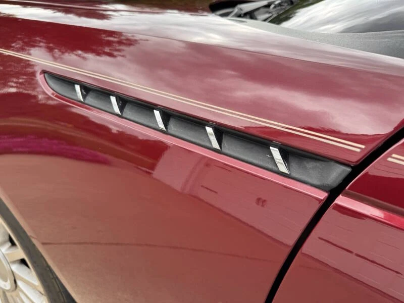 2004 Ford Thunderbird 11th Gen - Image 26 of 31