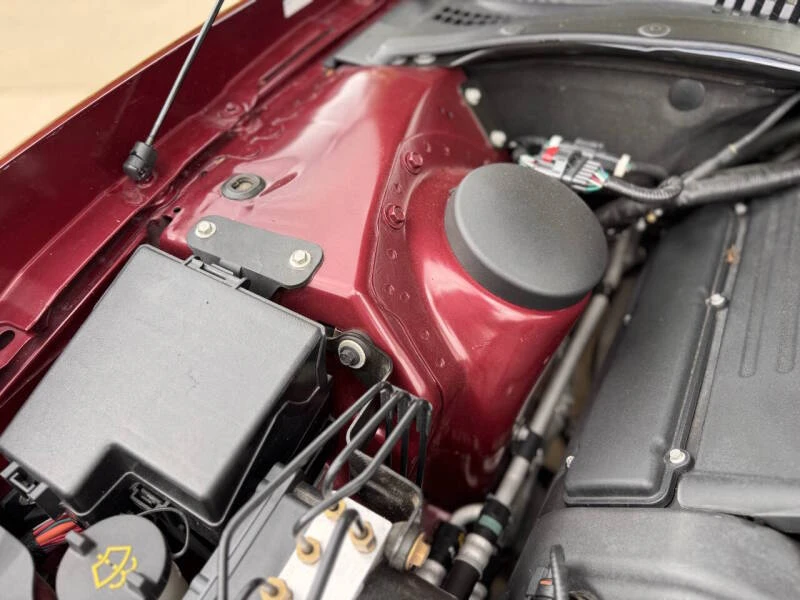 2004 Ford Thunderbird 11th Gen - Image 29 of 31