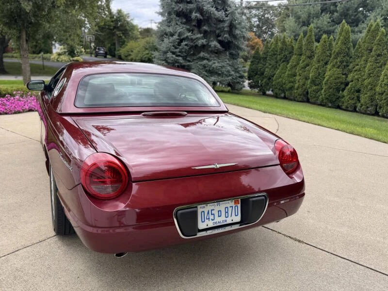 2004 Ford Thunderbird 11th Gen - Image 16 of 31