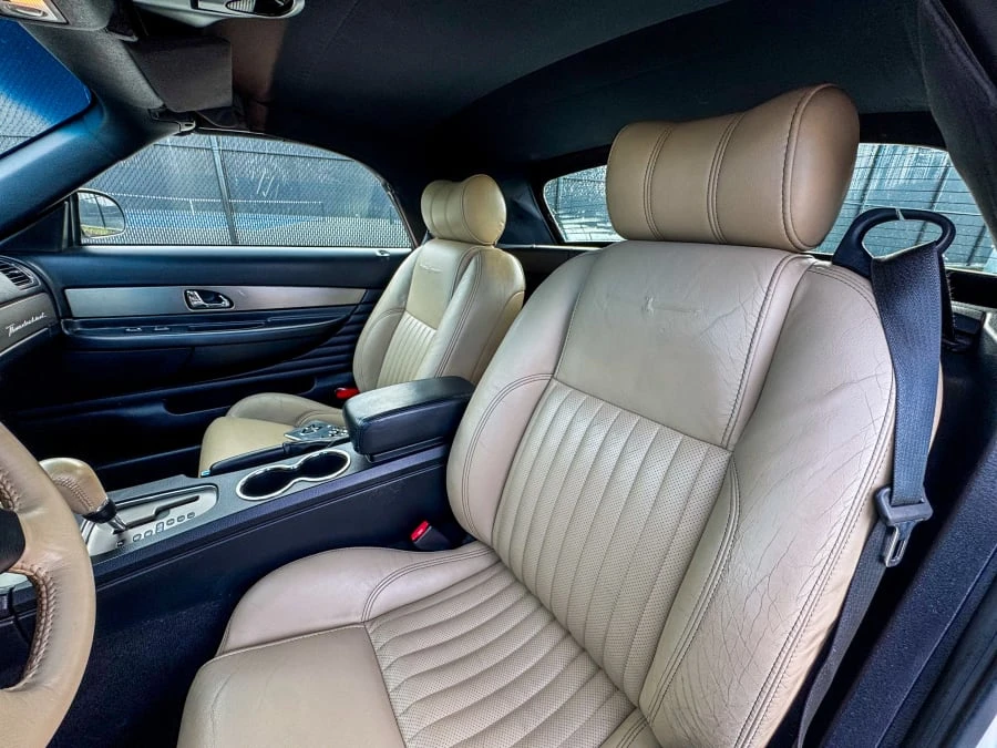 2004 Ford Thunderbird 11th Gen - Image 30 of 31