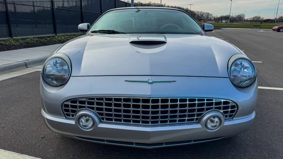 2004 Ford Thunderbird 11th Gen - Image 4 of 31