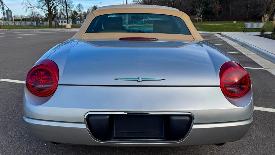 2004 Ford Thunderbird 11th Gen - Image 5 of 31