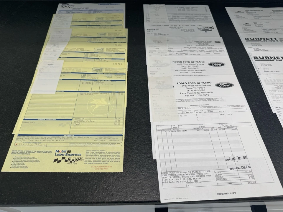 2004 Ford Thunderbird 11th Gen - Image 21 of 23