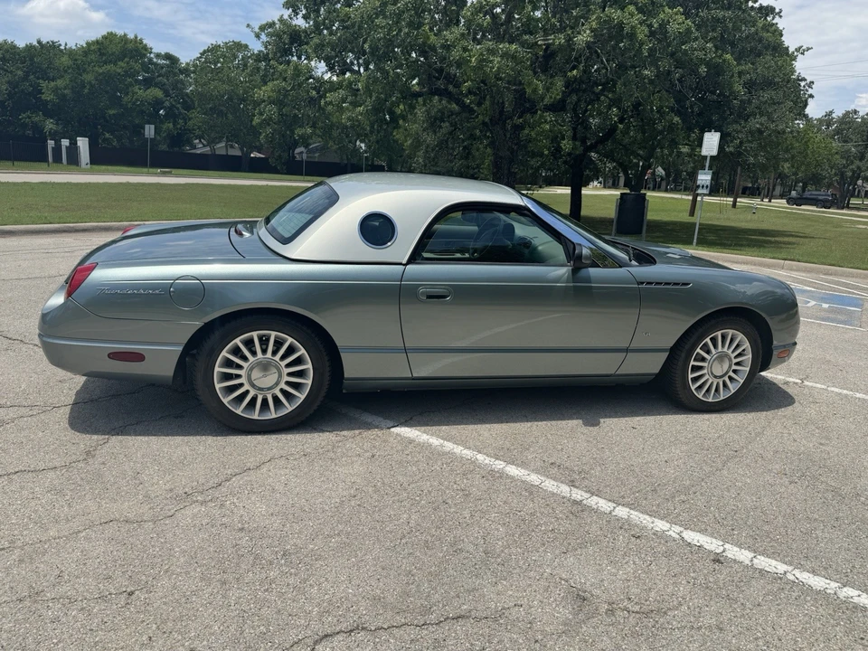 2004 Ford Thunderbird 11th Gen - Image 9 of 23