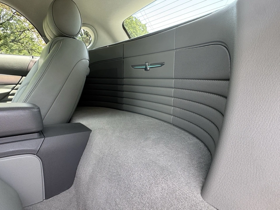 2004 Ford Thunderbird 11th Gen - Image 11 of 23