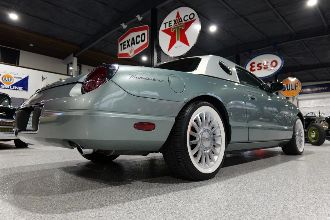 2004 Ford Thunderbird 11th Gen - Image 6 of 21