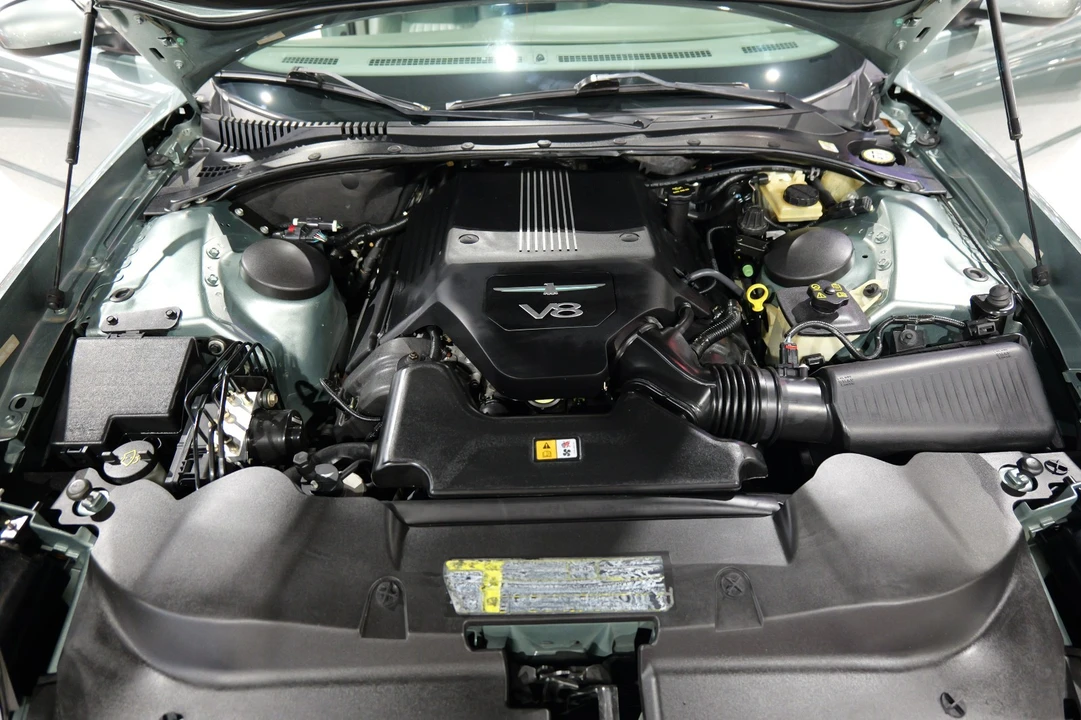 2004 Ford Thunderbird 11th Gen - Image 17 of 21