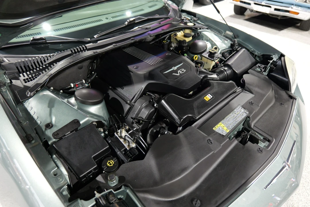 2004 Ford Thunderbird 11th Gen - Image 18 of 21