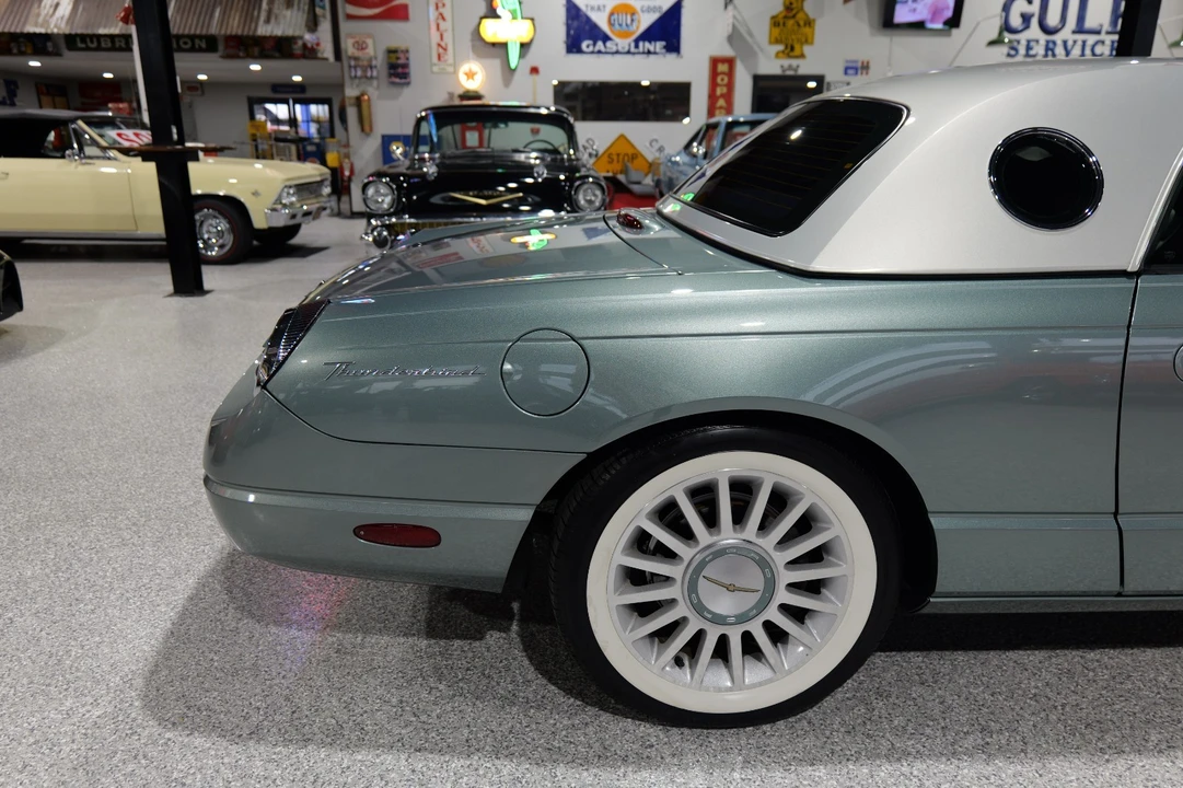 2004 Ford Thunderbird 11th Gen - Image 9 of 21