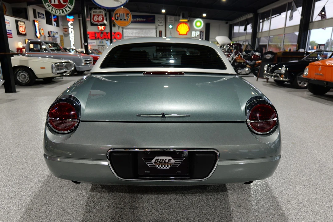 2004 Ford Thunderbird 11th Gen - Image 10 of 21
