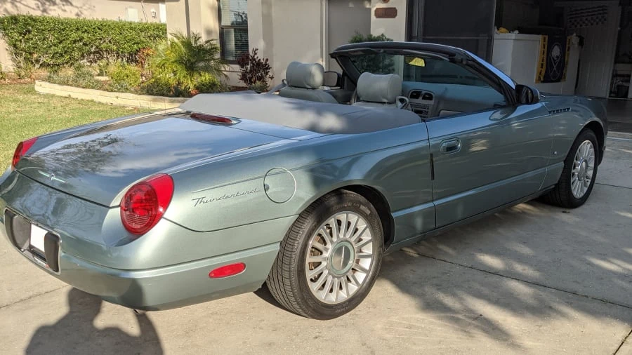 2004 Ford Thunderbird 11th Gen - Image 2 of 15