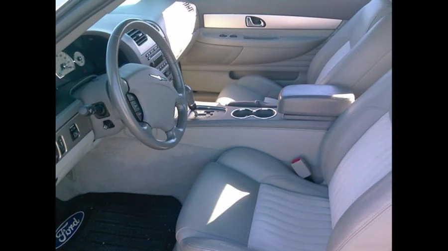 2004 Ford Thunderbird 11th Gen - Image 2 of 2