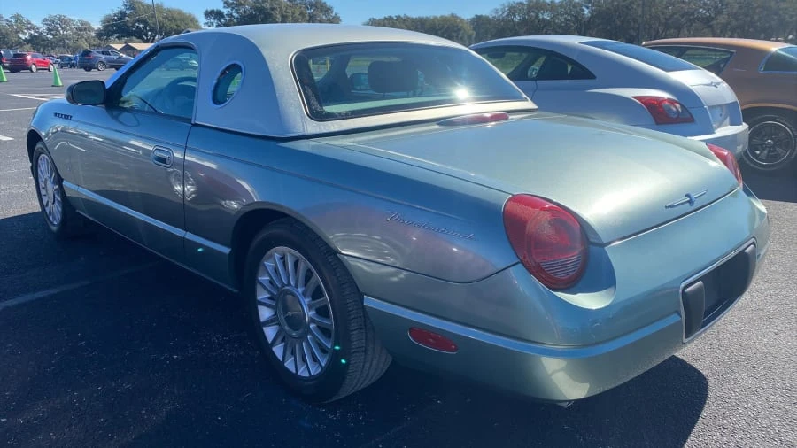 2004 Ford Thunderbird 11th Gen - Image 2 of 17