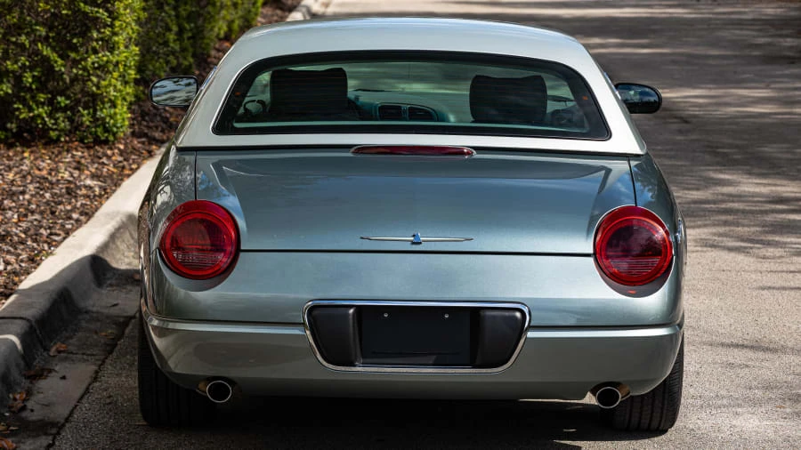 2004 Ford Thunderbird 11th Gen - Image 21 of 26