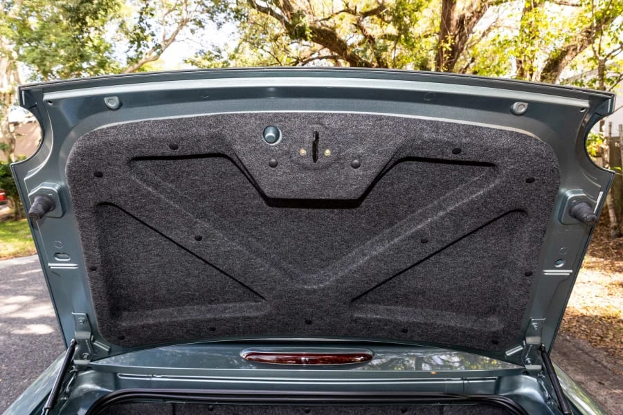 2004 Ford Thunderbird 11th Gen - Image 23 of 26
