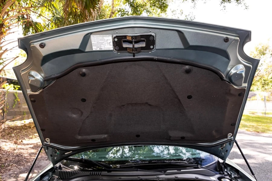 2004 Ford Thunderbird 11th Gen - Image 14 of 26