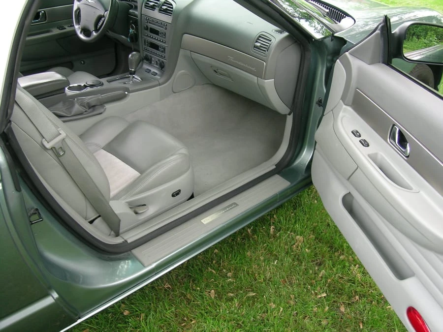 2004 Ford Thunderbird 11th Gen - Image 5 of 8