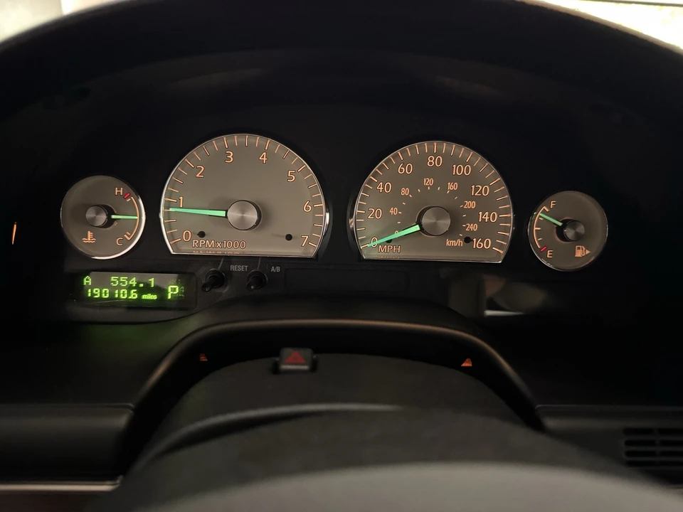 2004 Ford Thunderbird 11th Gen - Image 14 of 31