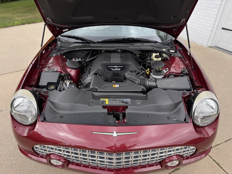 2004 Ford Thunderbird 11th Gen - Image 20 of 31