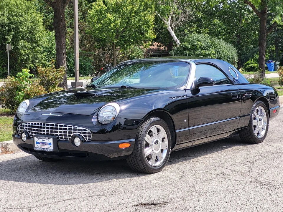 2004 Ford Thunderbird 11th Gen - Image 11 of 30