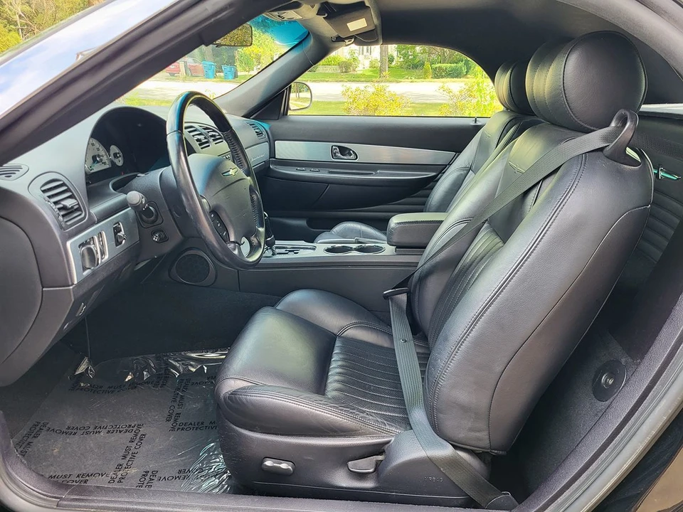 2004 Ford Thunderbird 11th Gen - Image 17 of 30