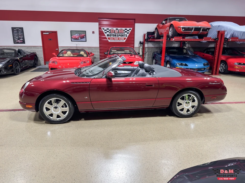 2004 Ford Thunderbird 11th Gen - Image 2 of 31