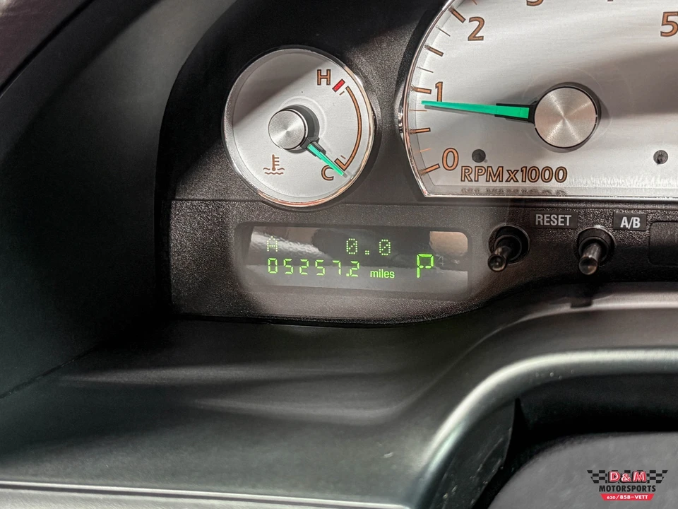 2004 Ford Thunderbird 11th Gen - Image 18 of 31