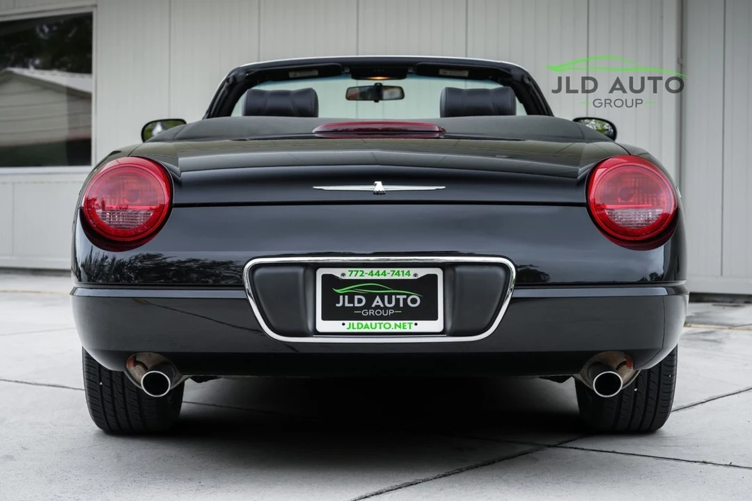 2004 Ford Thunderbird 11th Gen - Image 13 of 21