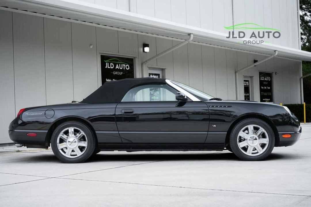 2004 Ford Thunderbird 11th Gen - Image 17 of 21