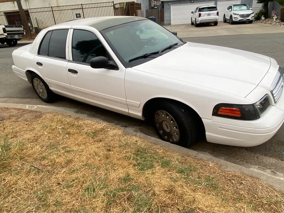 2004 Ford Crown Victoria - Image 4 of 4