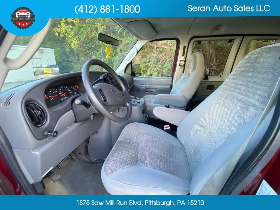 2004 Ford Econoline Van - Image 8 of 11