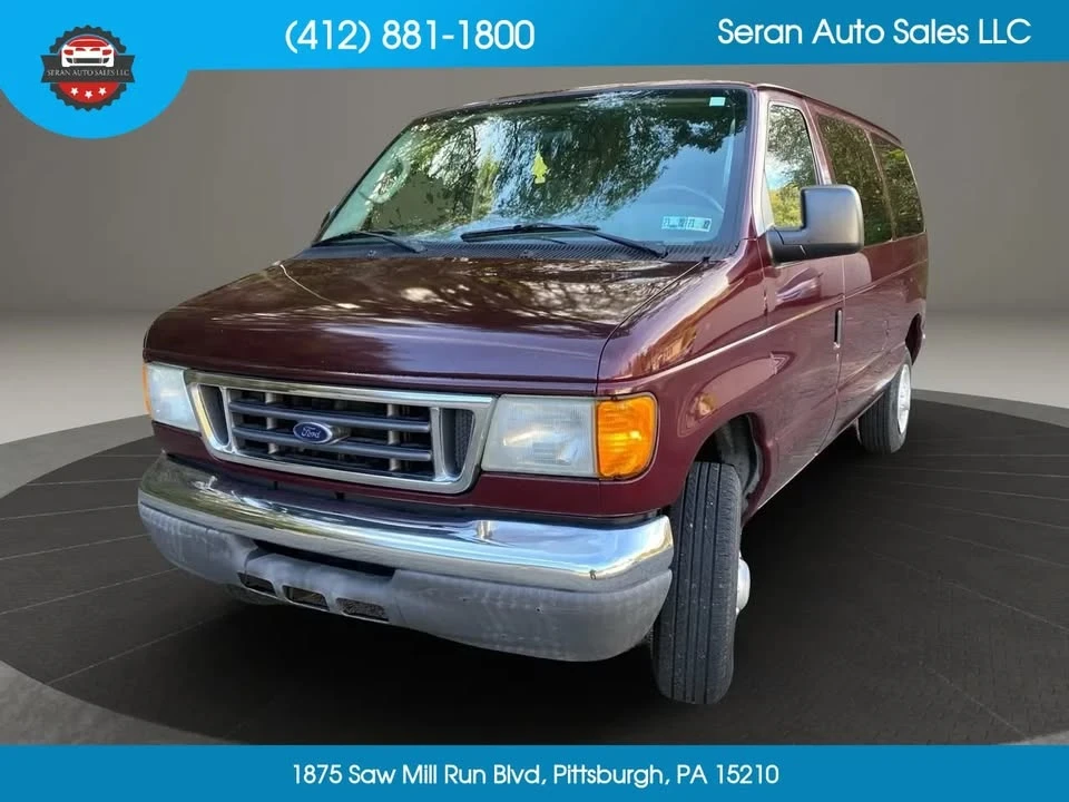 2004 Ford Econoline Van - Image 2 of 11