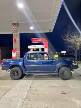 2004 Ford Explorer Sport Trac XLT
