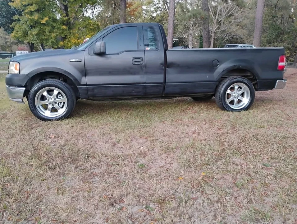 2004 Ford F-150 10th Gen - Image 2 of 10