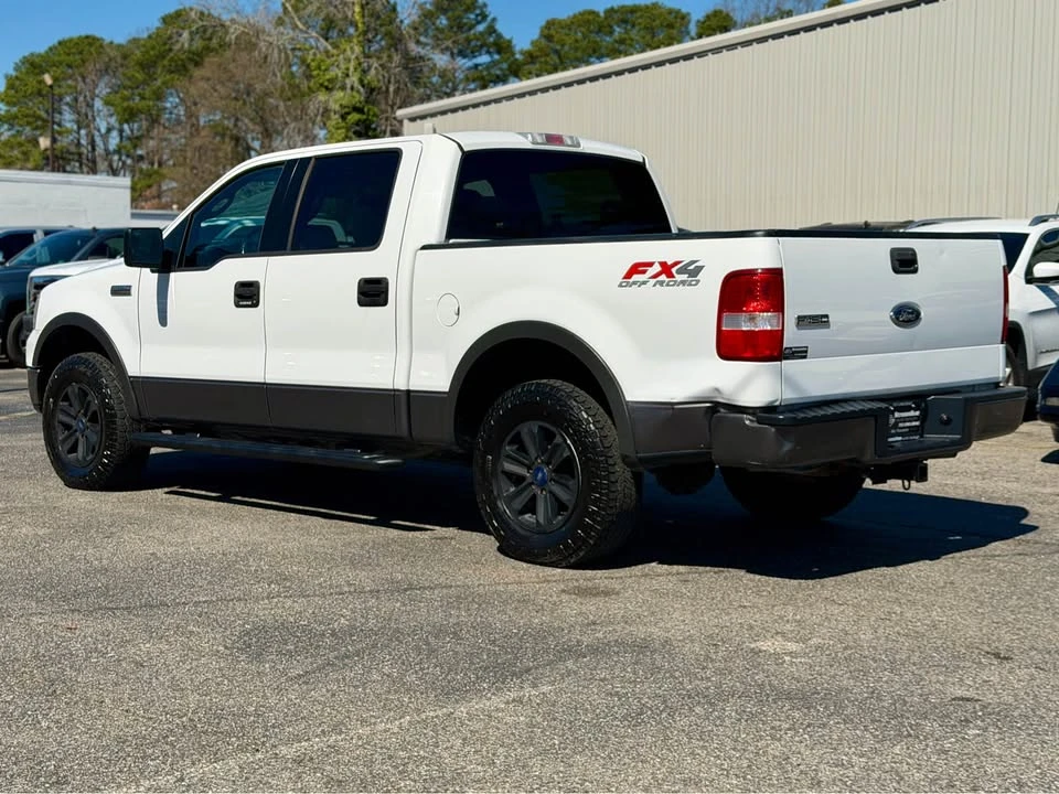 2004 Ford F-Series - Image 11 of 20