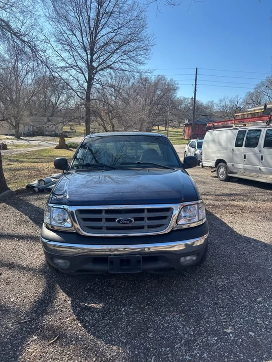 2004 Ford F-150 10th Gen - Image 2 of 13