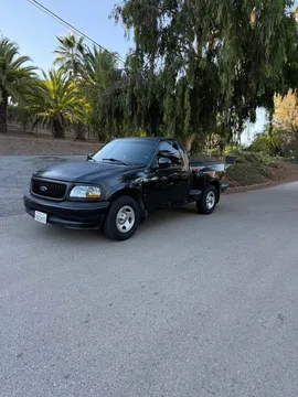 2004 Ford F-150 10th Gen - Image 2 of 9